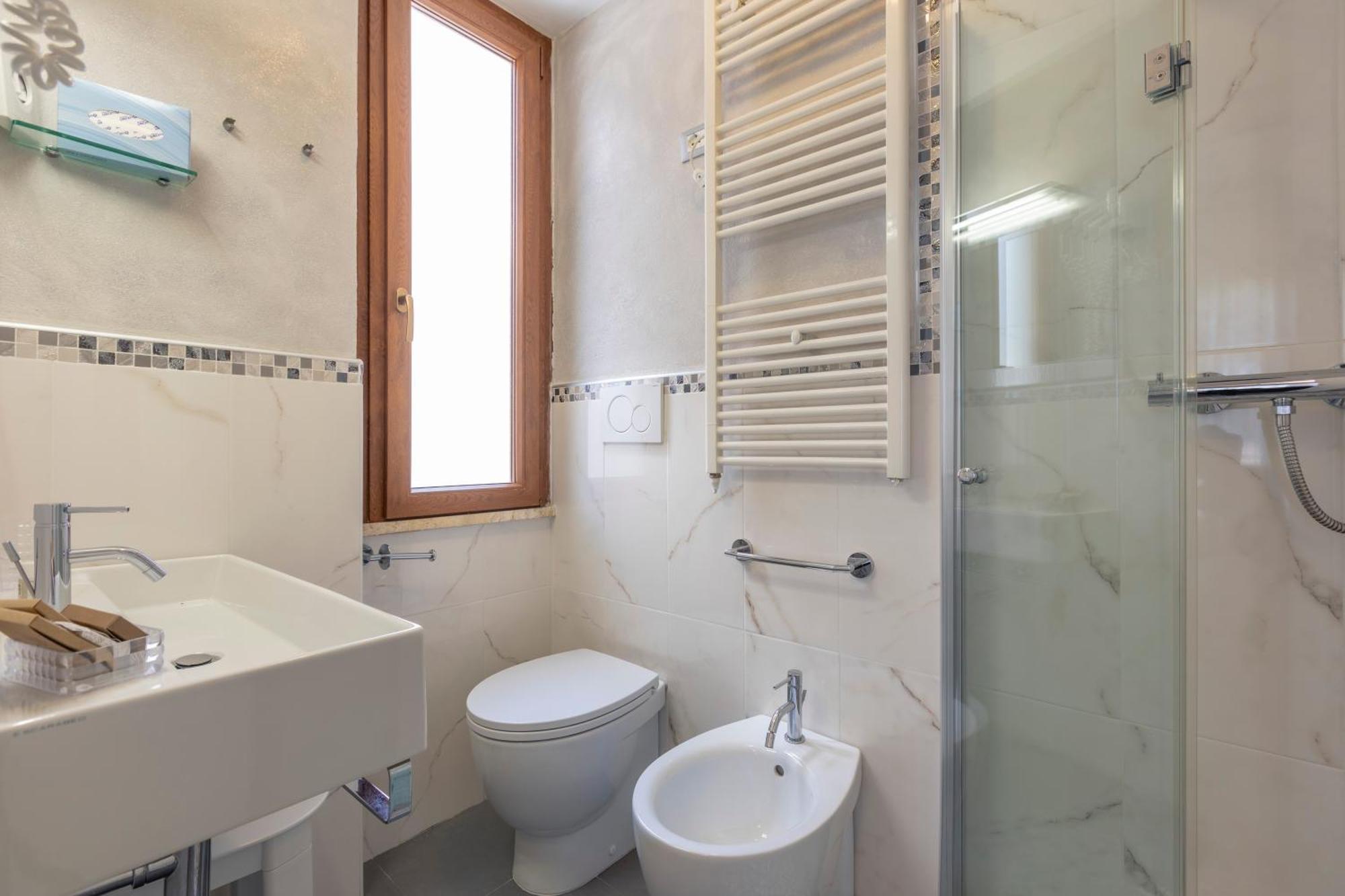 Hotel Deborah Milano Marittima Exterior foto